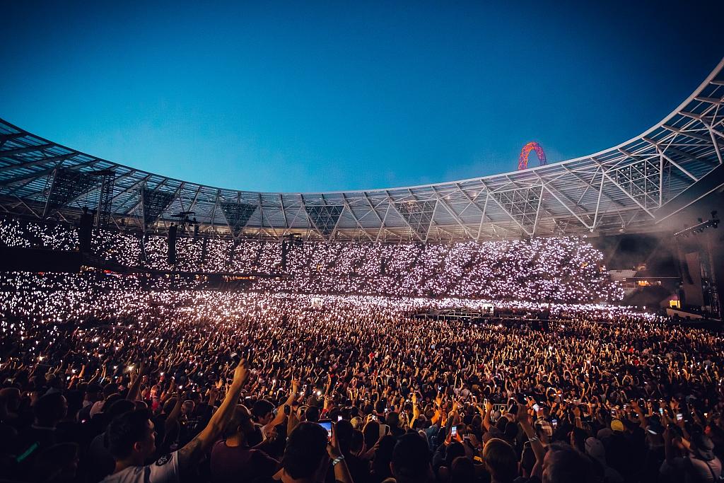 Foo Fighters - Concrete and Gold Tour - London Stadium