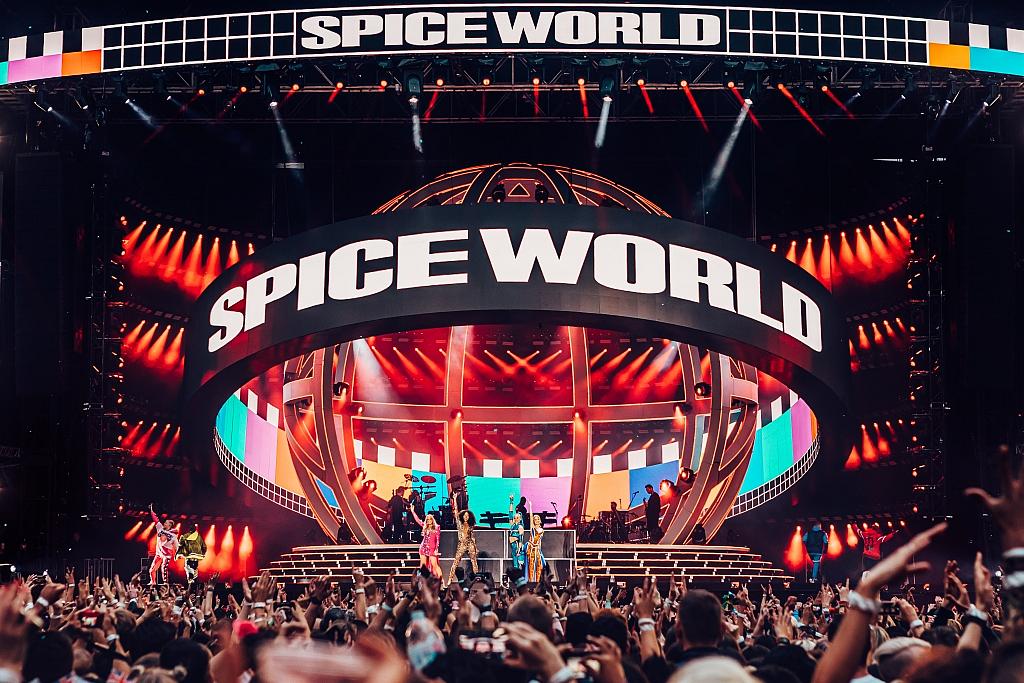 Spice Girls - Spice World - Wembley Stadium - London