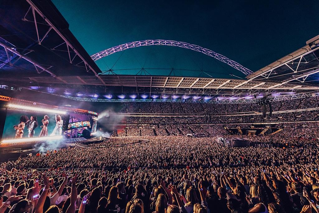 Spice Girls - Spice World - Wembley Stadium - London