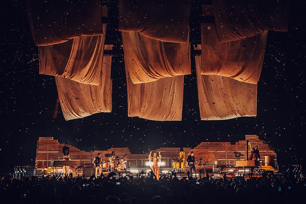 Florence & The Machine - The O2 - London