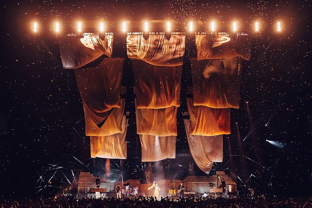 Florence & The Machine - The O2 - London