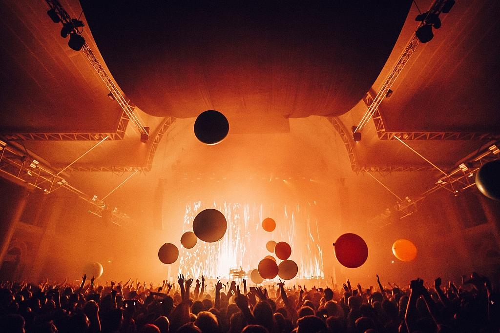 The Chemical Brothers - Ally Pally - London