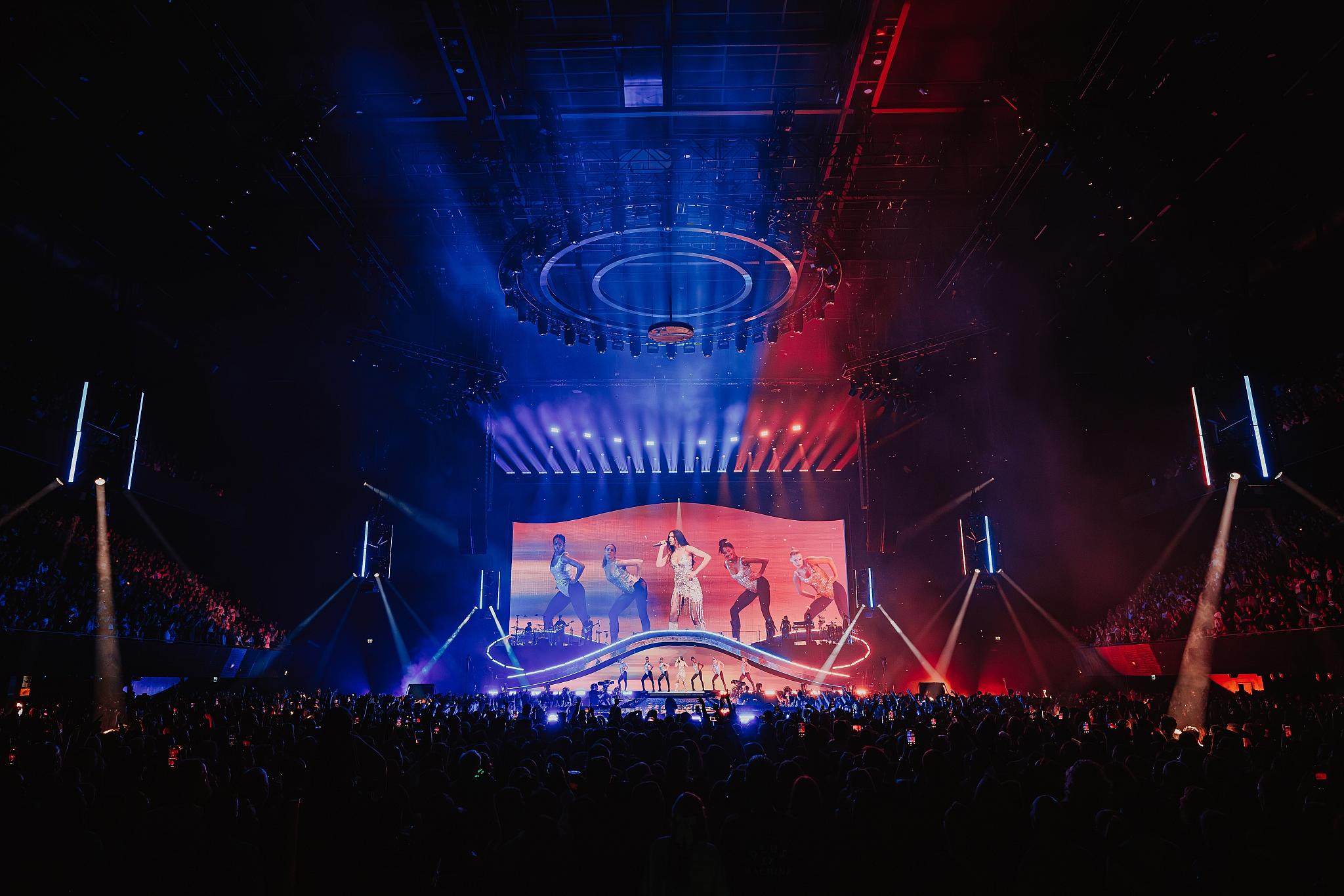 Luke Dyson - Dua Lipa - Radical Optimism Tour at Ziggo Dome
