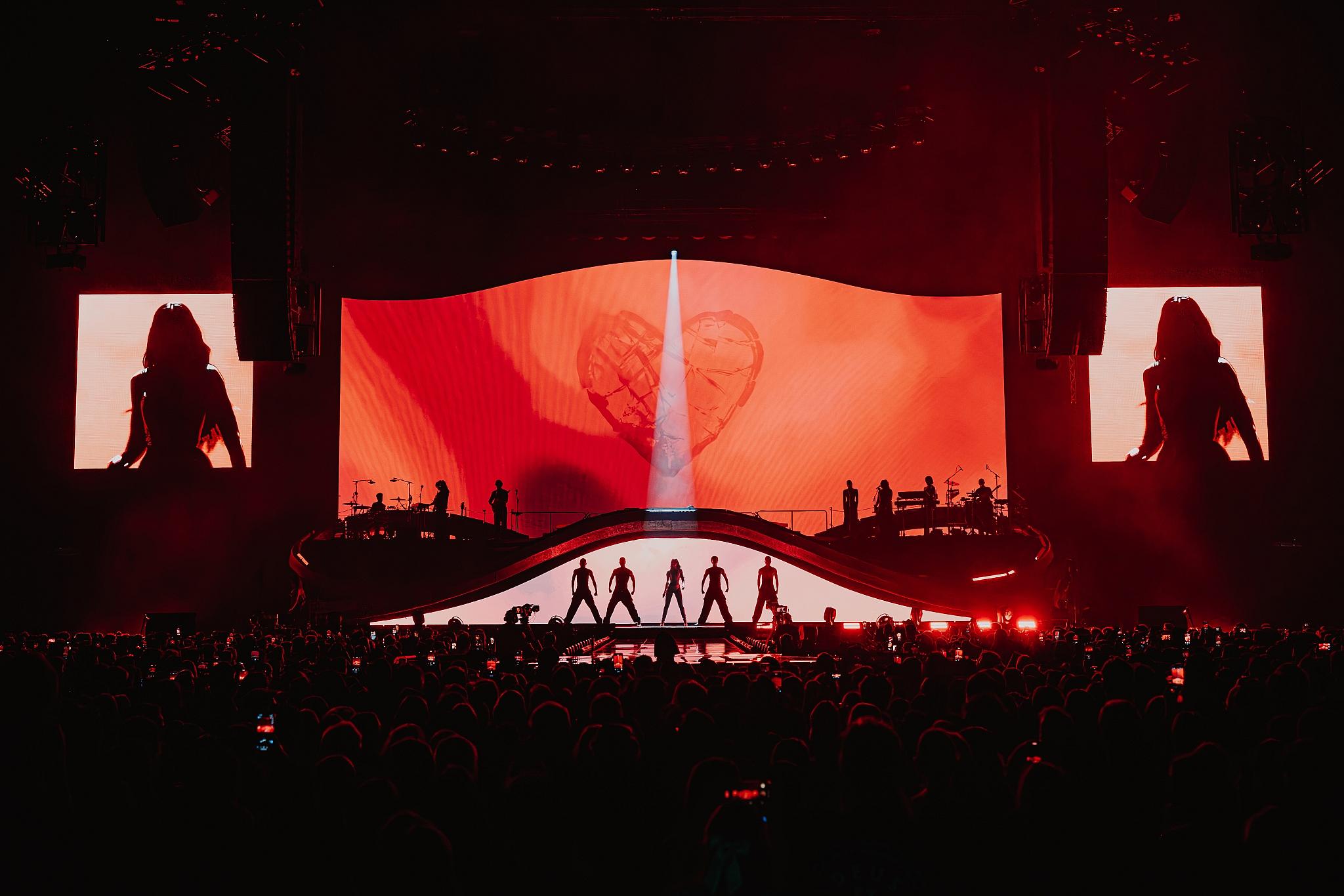 Luke Dyson - Dua Lipa - Radical Optimism Tour at Ziggo Dome