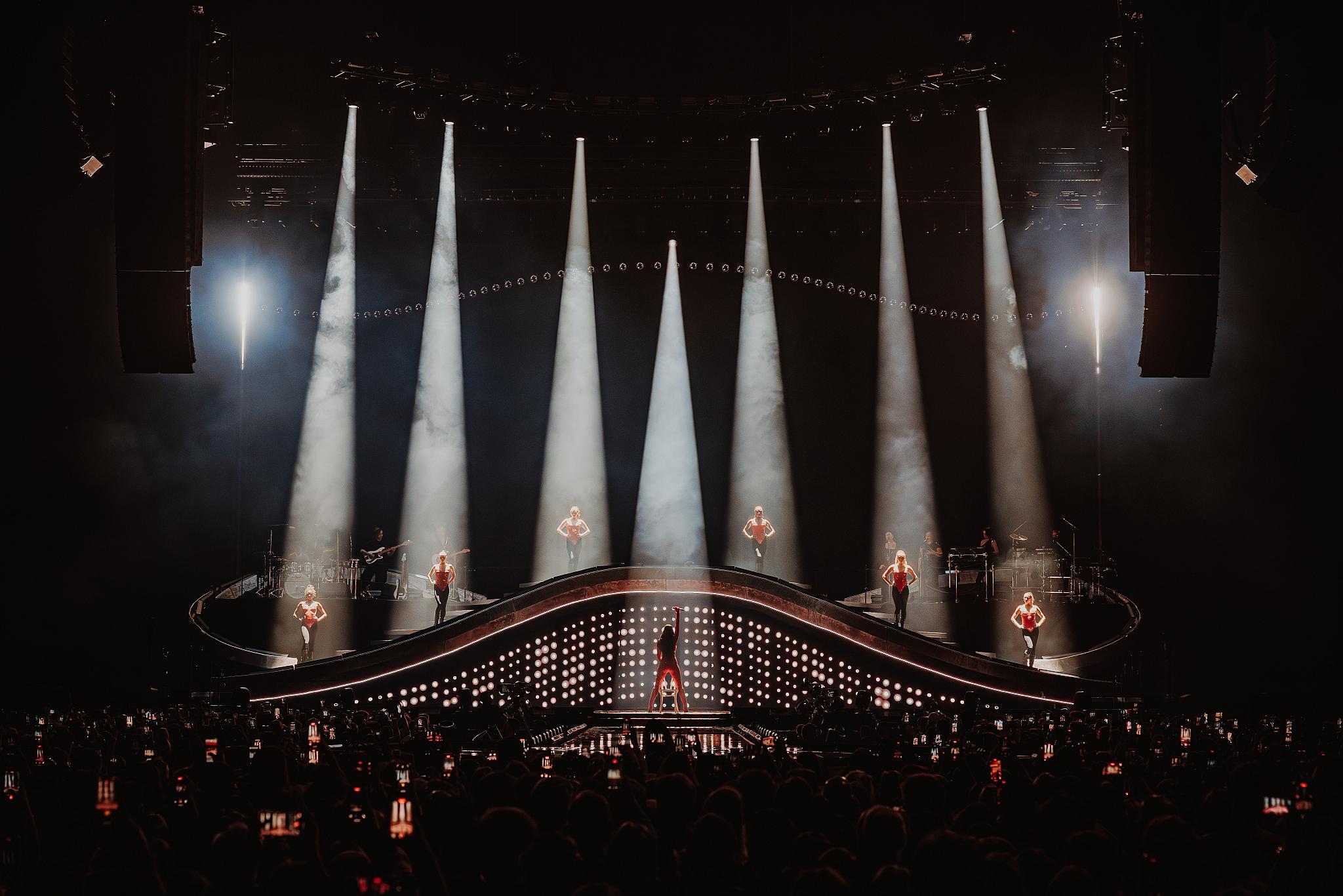 Luke Dyson - Dua Lipa - Radical Optimism Tour at Ziggo Dome