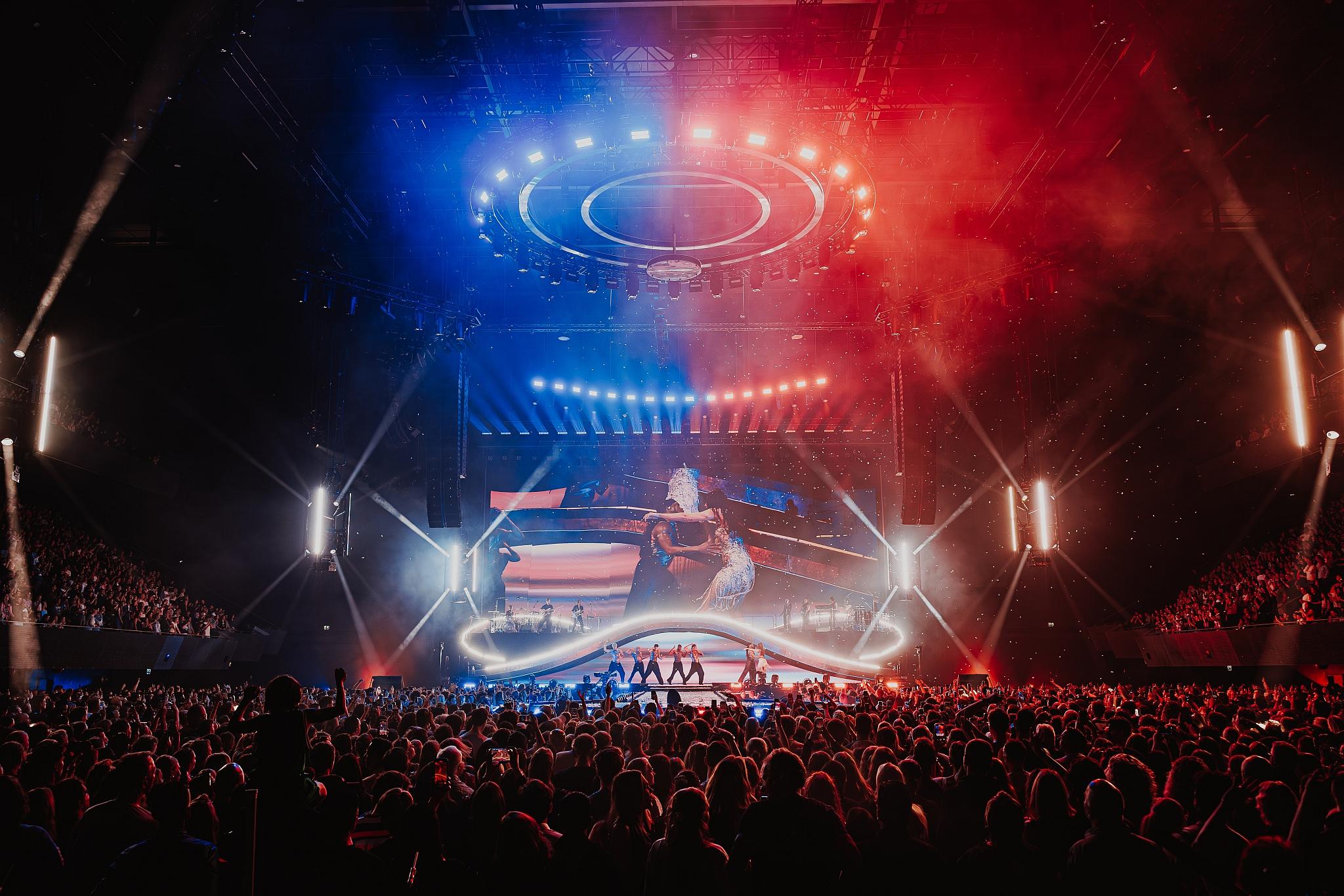 Luke Dyson - Dua Lipa - Radical Optimism Tour at Ziggo Dome