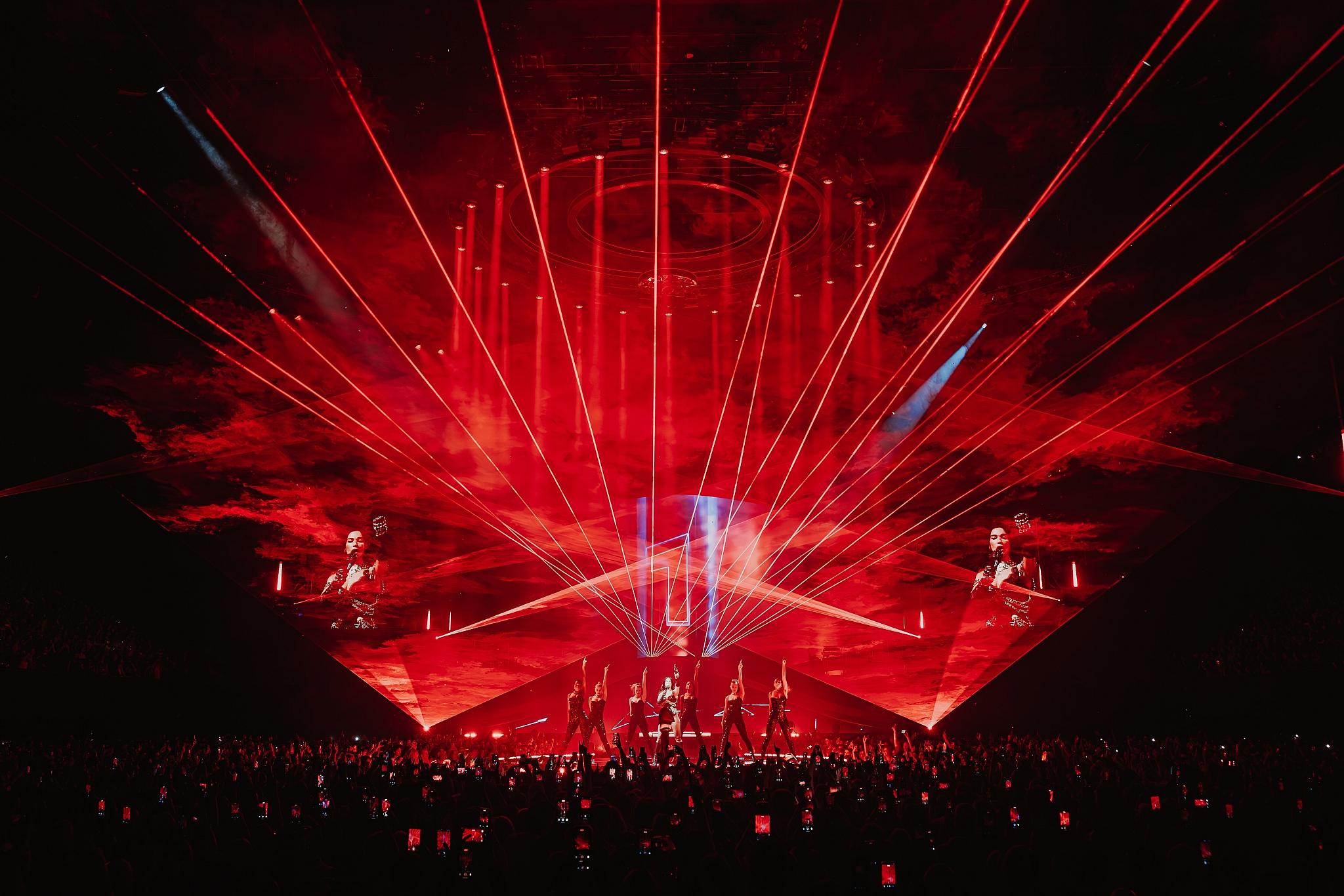 Luke Dyson - Dua Lipa - Radical Optimism Tour at Ziggo Dome