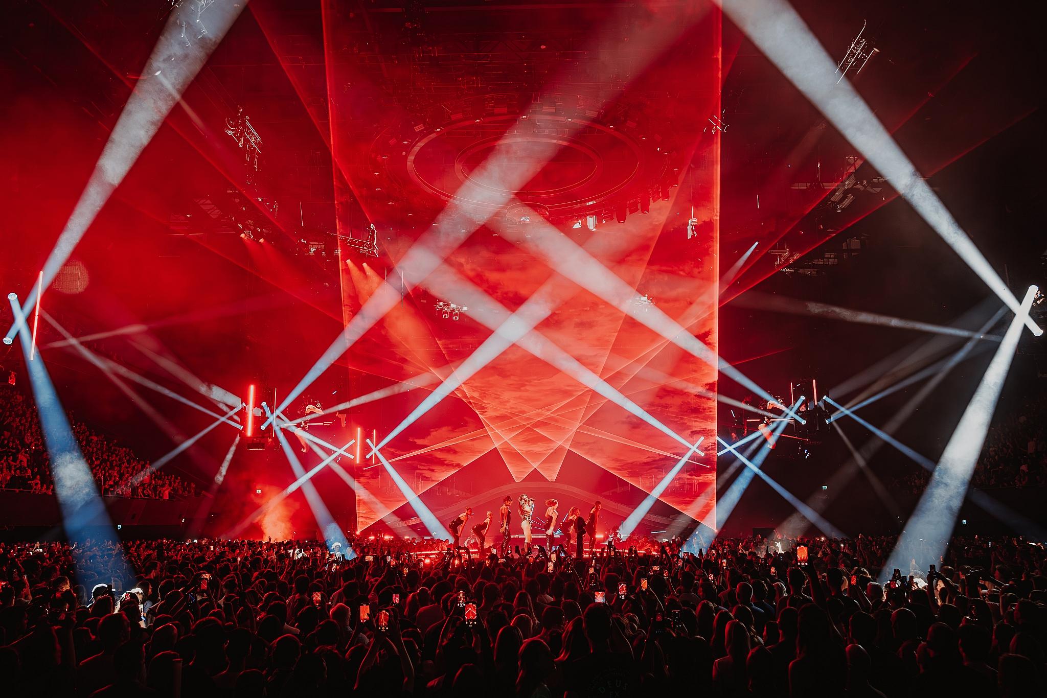 Luke Dyson - Dua Lipa - Radical Optimism Tour at Ziggo Dome