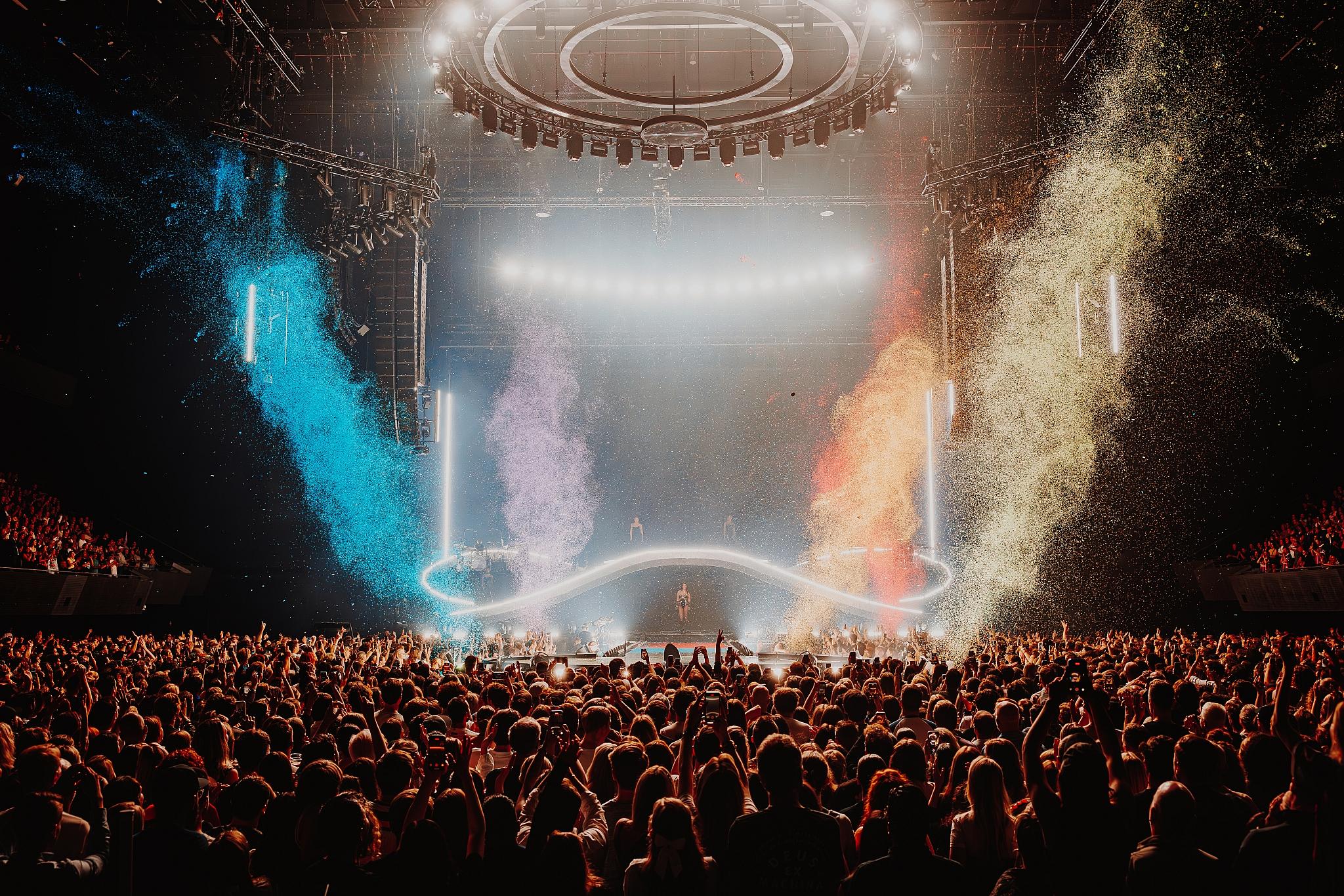 Luke Dyson - Dua Lipa - Radical Optimism Tour at Ziggo Dome