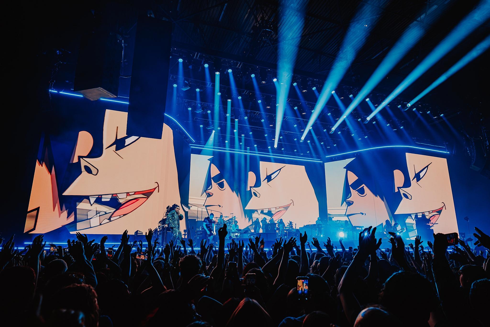 Luke Dyson - On tour with Gorillaz - The Mountain Tour
