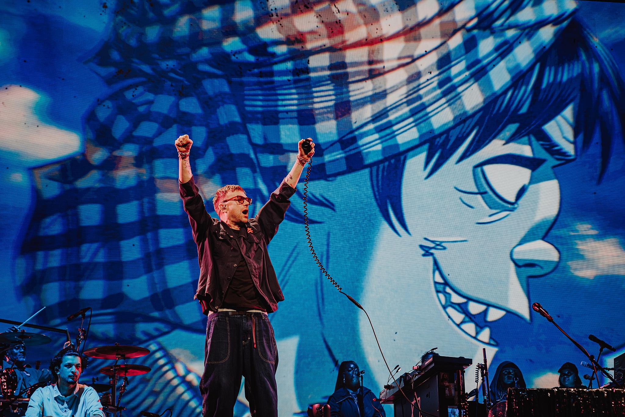 Luke Dyson - On tour with Gorillaz - The Mountain Tour
