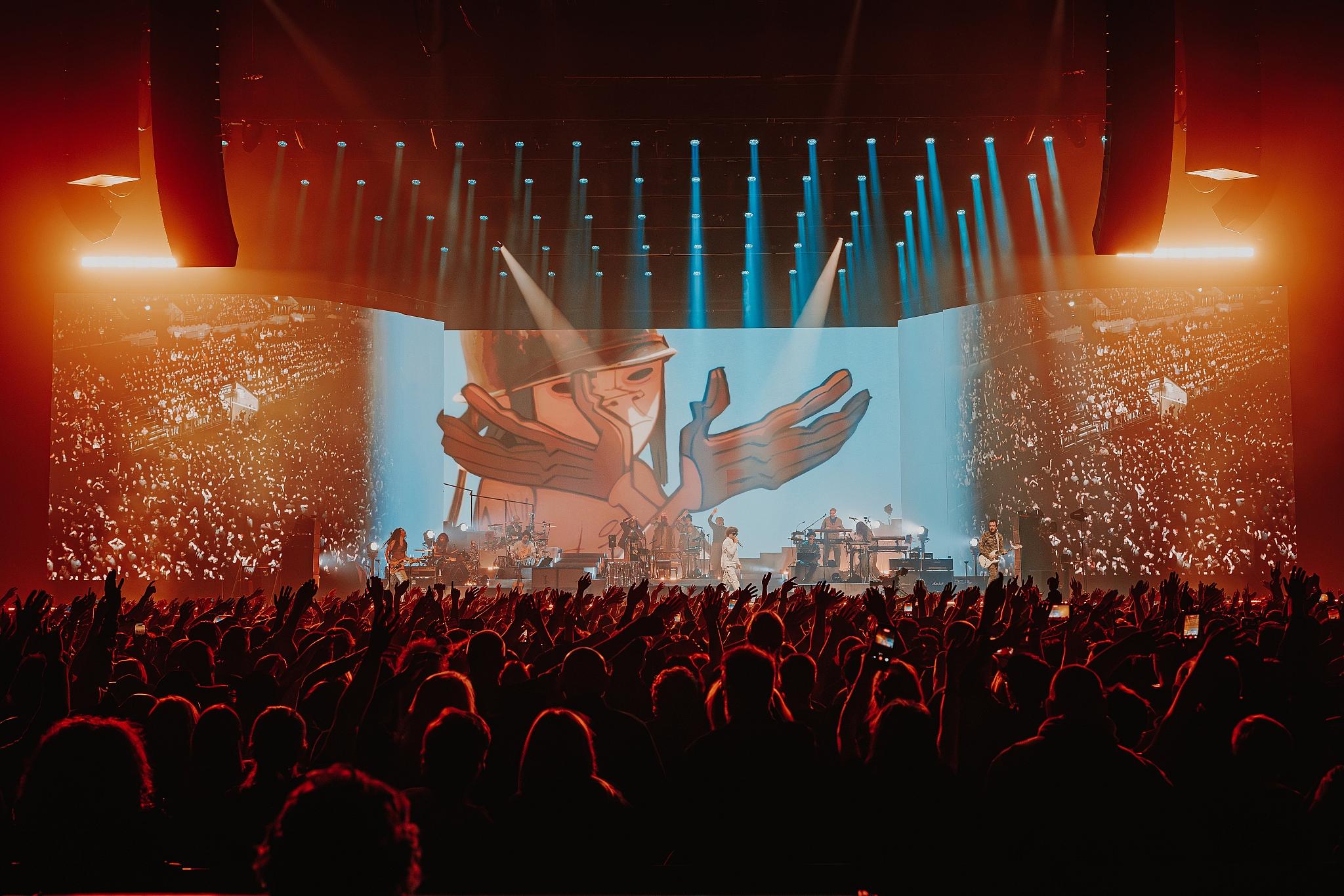 Luke Dyson - On tour with Gorillaz - The Mountain Tour