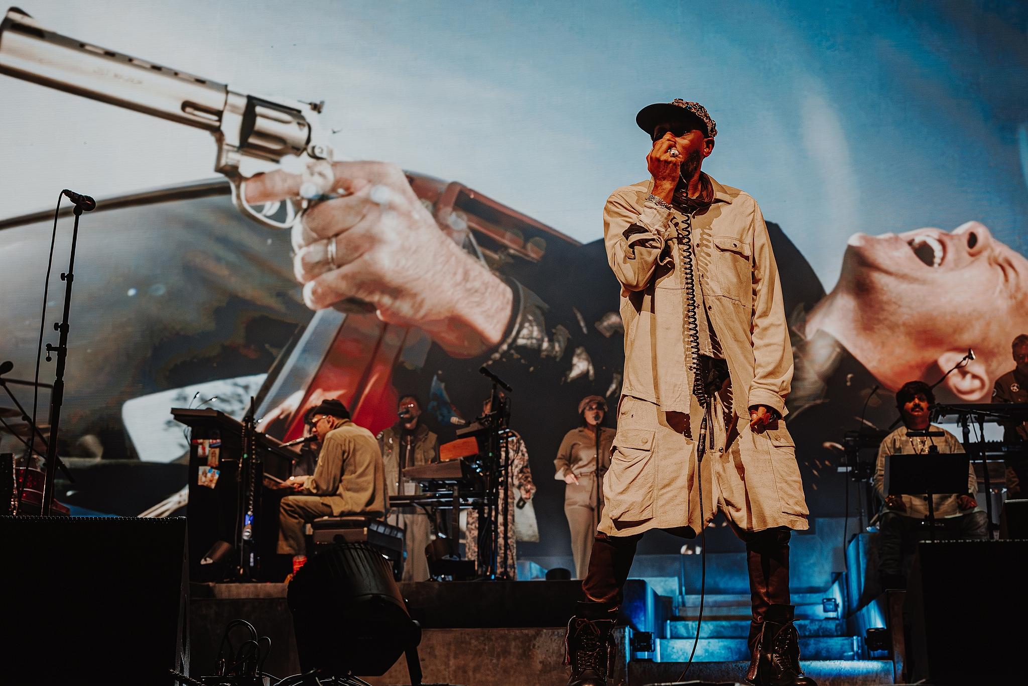 Luke Dyson - On tour with Gorillaz - The Mountain Tour