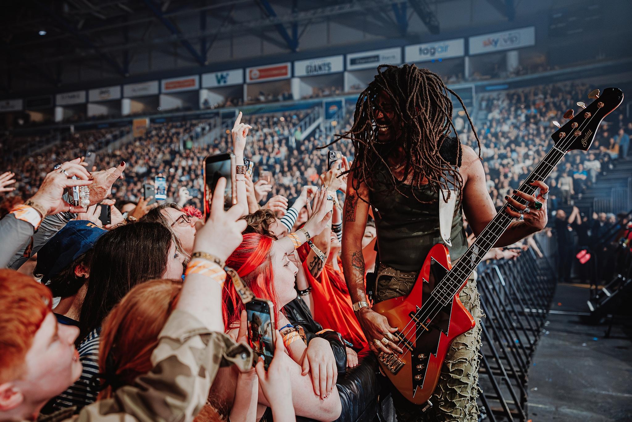 Luke Dyson - On tour with Gorillaz - The Mountain Tour