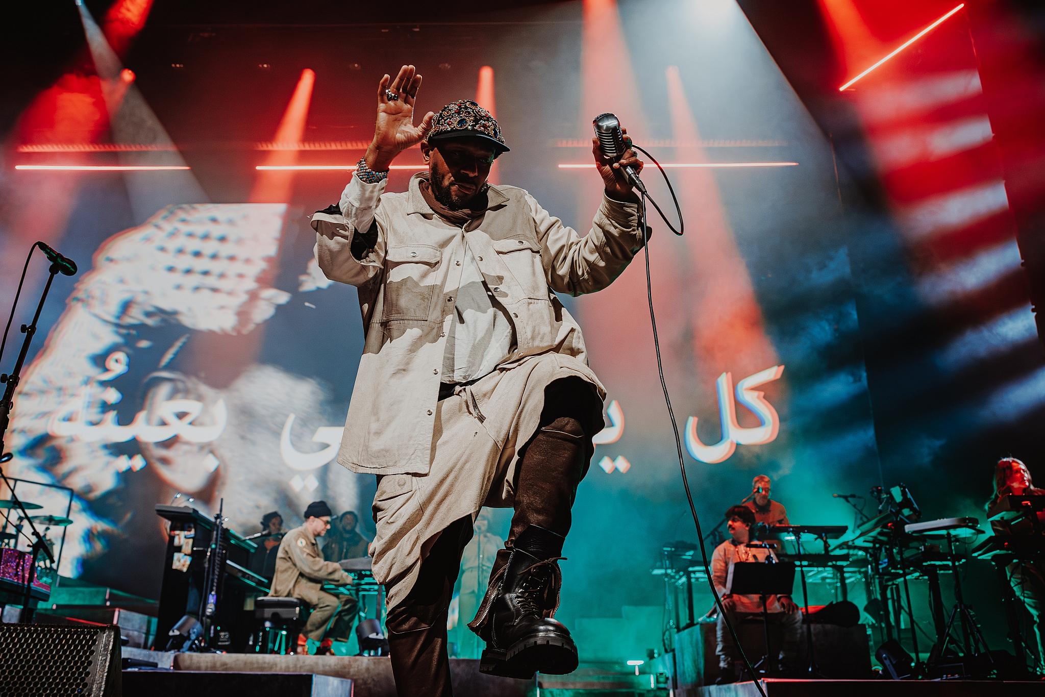 Luke Dyson - On tour with Gorillaz - The Mountain Tour