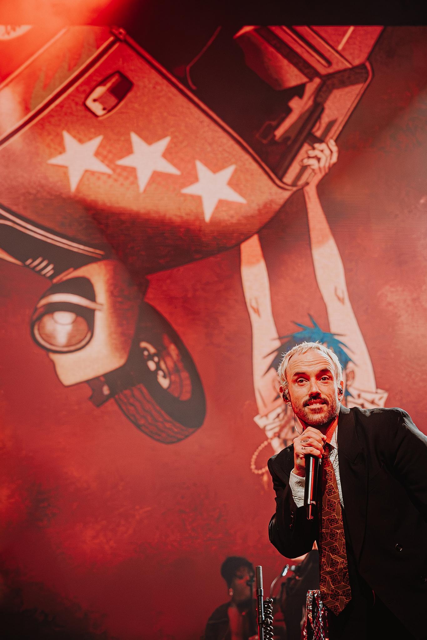 Luke Dyson - On tour with Gorillaz - The Mountain Tour