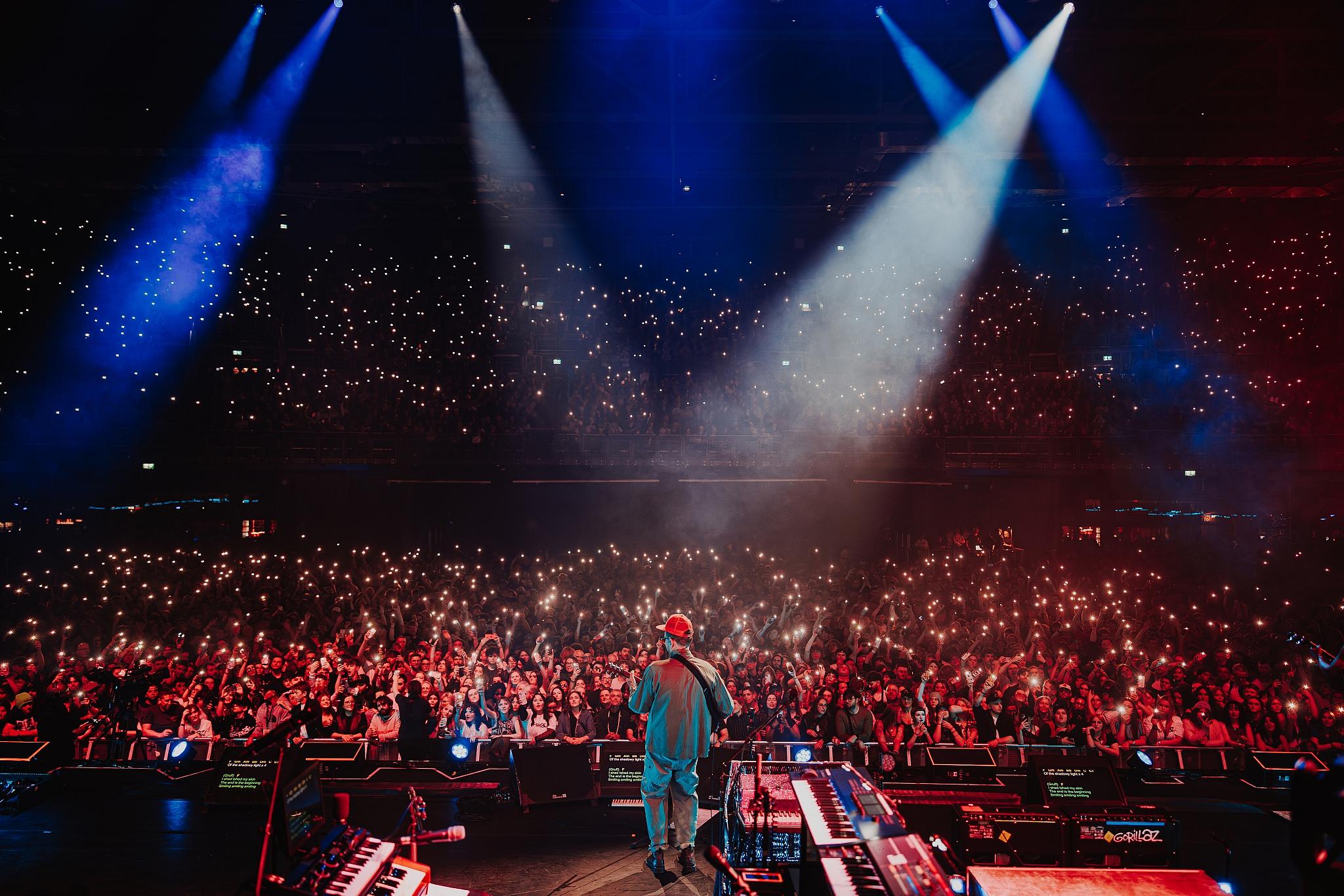 Luke Dyson - On tour with Gorillaz - The Mountain Tour