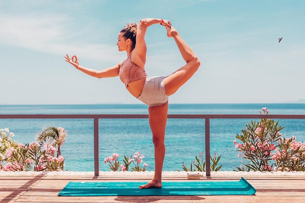 Tara Margulies - Anjunadeep Explorations - Albania