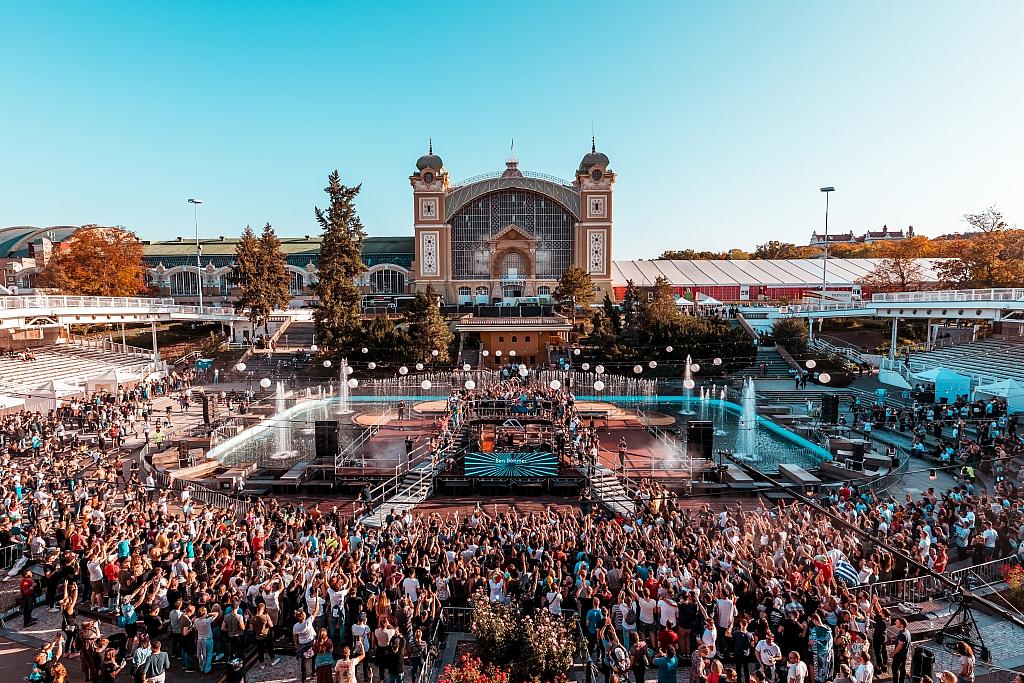 Ben Bohmer (Live) - Anjunadeep Open Air Prague - Czech Republic