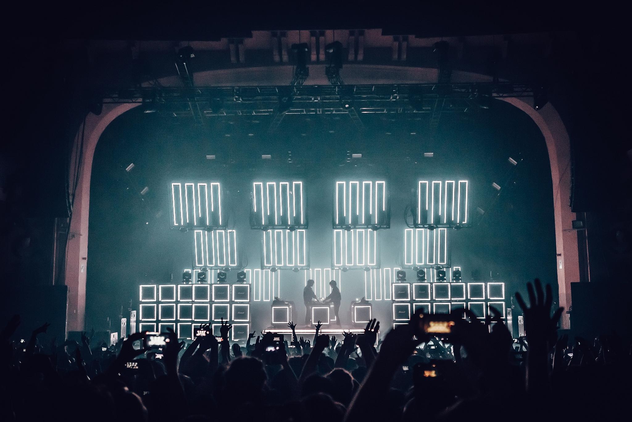 Luke Dyson - Justice - Woman Worldwide Tour